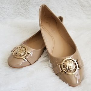 Cute stylish women flat shoes